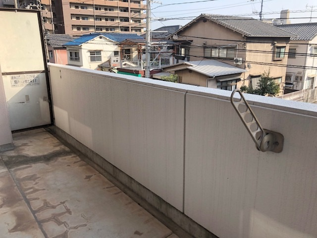第2阿賀中央ハイツのバルコニー