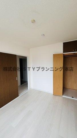 仲介手数料0円！メガーヌ野並の洋室
