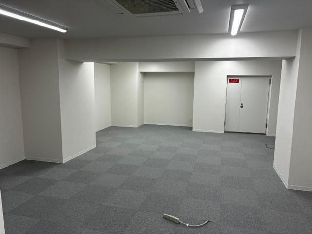 港区芝２丁目の店舗事務所の内装