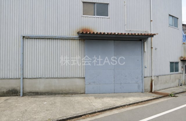 泉大津市池浦町倉庫のエントランス
