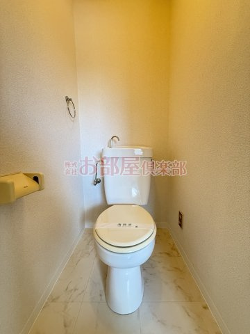 シャトレ東合川のトイレ|シンプルで使いやすいトイレです