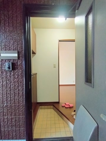 シャーメゾン新堂Ⅱ　A棟の玄関