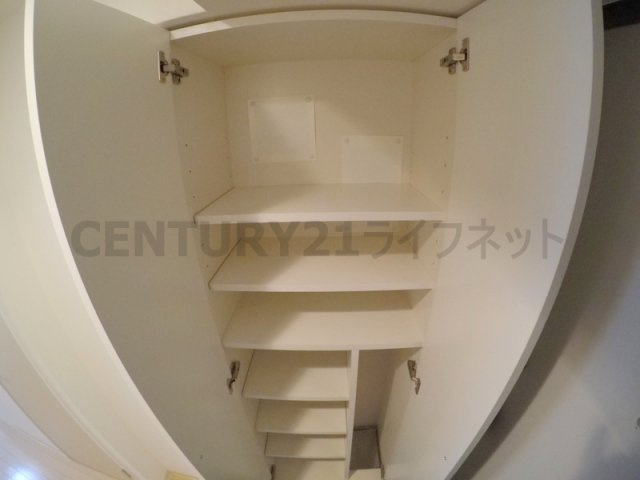 【玄関】 | ドゥーエ江坂3