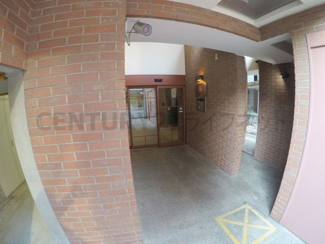 【エントランス】 | ドゥーエ江坂3