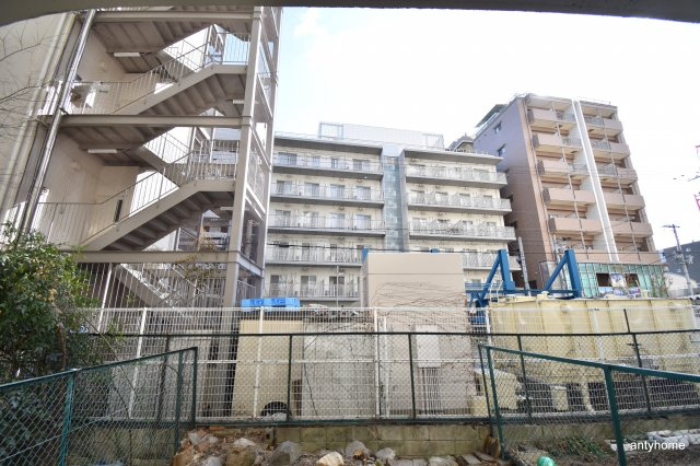 プラザ新大阪　仲介手数料無料の外観