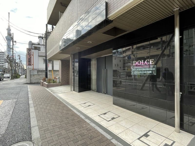 ドルチェ東京向島弐番館のエントランス