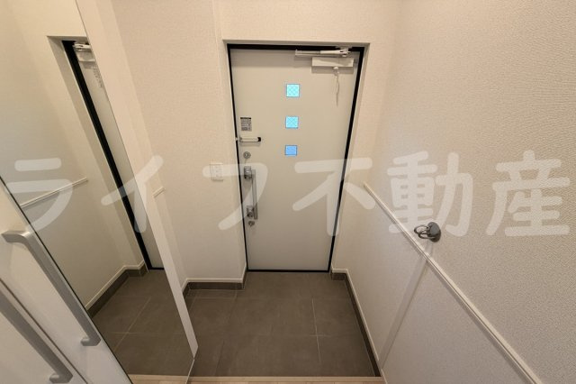 アゼリアⅡの玄関
