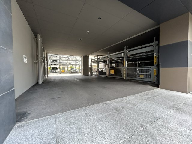 トラストレジデンス西鉄久留米駅の駐車場