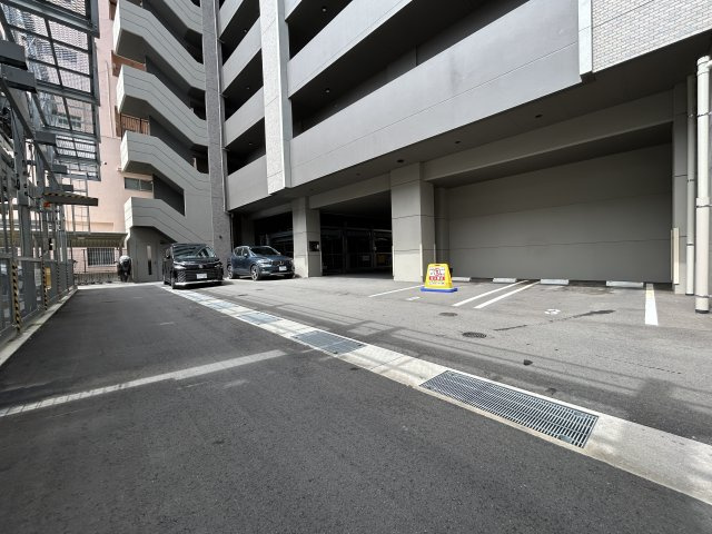 トラストレジデンス西鉄久留米駅の駐車場