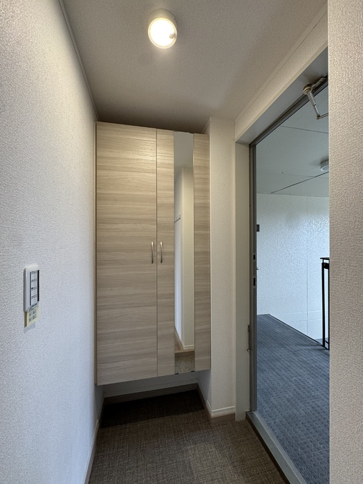 トゥインクル塔乃本　B棟の玄関