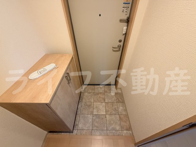 F+style東大阪本庄2号館の玄関