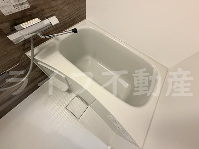 F+style東大阪本庄2号館の浴室|きれいなお風呂です
