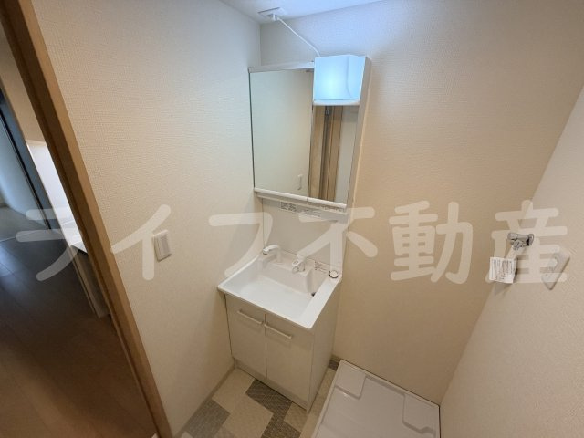 F+style東大阪本庄2号館の独立洗面台|使いやすい独立洗面台です
