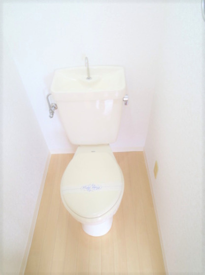 シャトレ新町のトイレ|落ち着いた色調のトイレです
