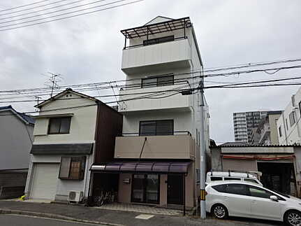 宇品西3丁目鉄骨造4階建て物件の前面道路含む現地写真