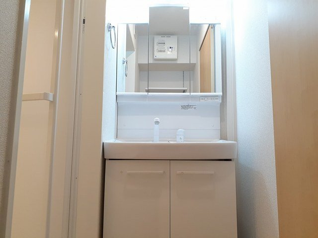 サイモンＴＨＲＥＥの洗面所