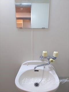 Ｃａｌｍ落合の洗面所