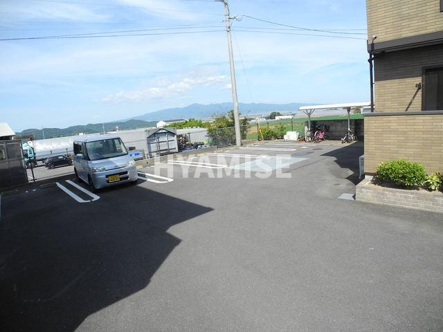 サンリット　ヒルAの駐車場
