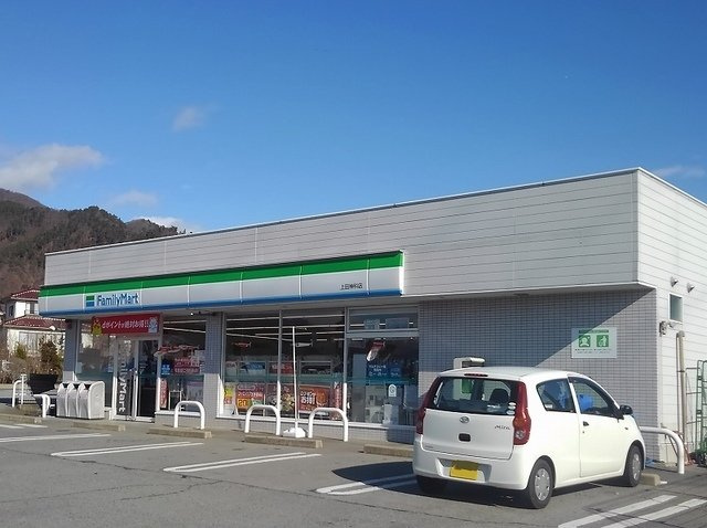 グレースハイランド上田Ⅰの周辺|ファミリーマート上田神科店まで700m