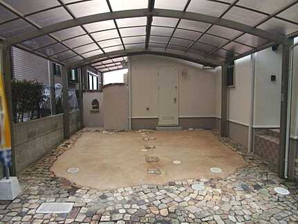 大町西1丁目中古戸建の駐車場
