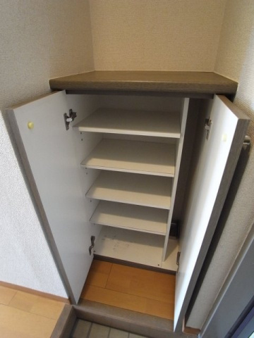 練馬区豊玉北１丁目の賃貸マンションの収納