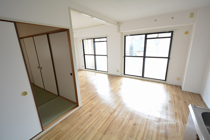 南向きで陽当たり良好なお部屋です♪