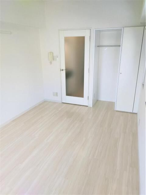 【寝室】