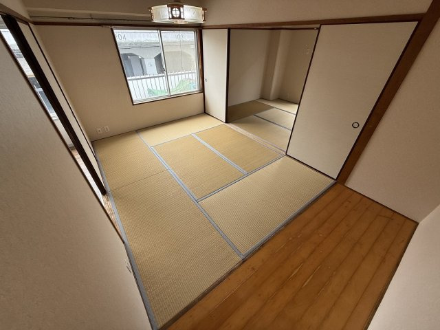 石上マンションの和室
