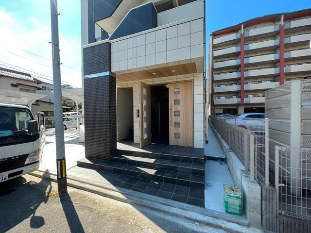 【エントランス】 | Maison du Bonheur HAKOZAKI