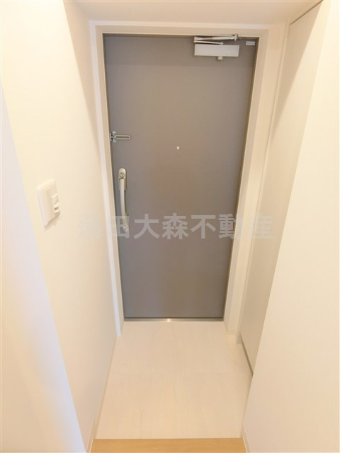 DeLCCSデルクス梅屋敷の玄関