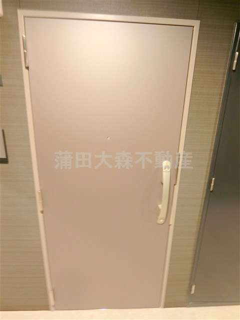 DeLCCSデルクス梅屋敷の玄関