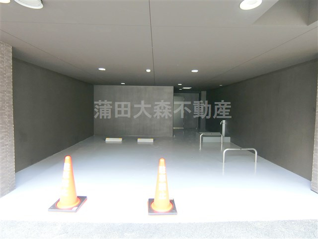 DeLCCSデルクス梅屋敷の駐車場|敷地内平置き駐車場　空き状況等詳細はお問合せ下さい。