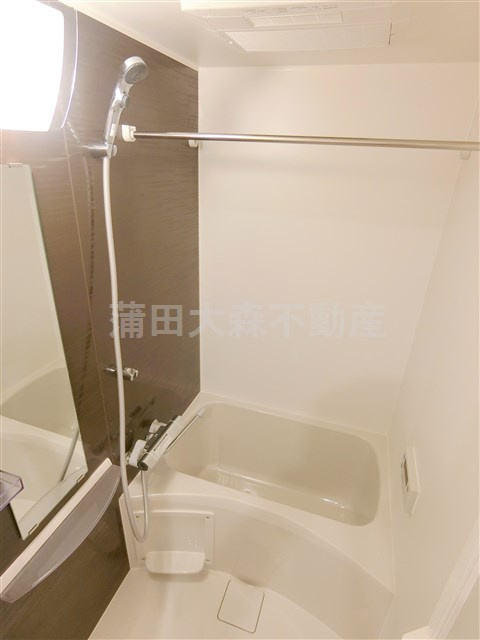 DeLCCSデルクス梅屋敷の浴室|浴室乾燥機付きのバスルーム
