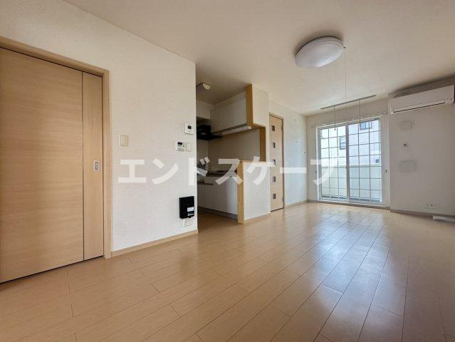 サンカルムの居間・リビング|高崎、前橋のお部屋探しはエンドスケープまで！お客様の理想お聞かせ下さい♪