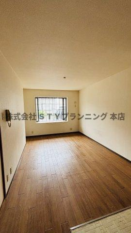 仲介手数料0円！ランパート鳴子の居間・リビング