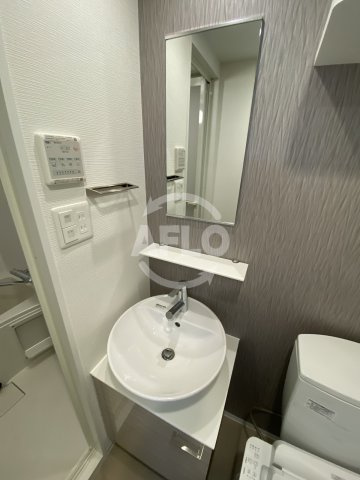 エスリード大阪梅田リュクスの洗面所|エスリード大阪梅田リュクス　独立洗面化粧台