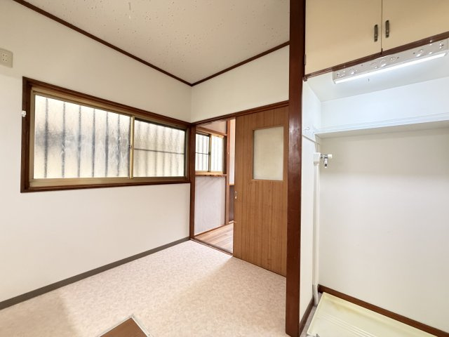 市川南2丁目戸建の内装