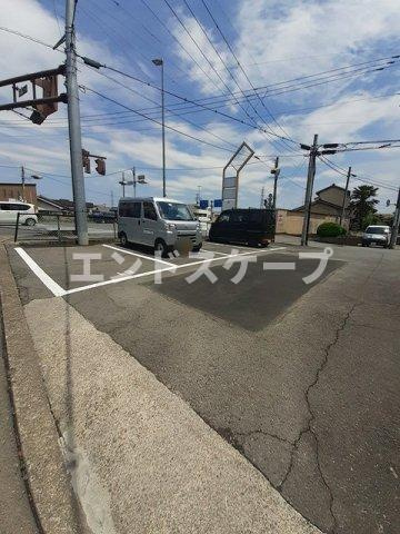 パルネット山口の駐車場|高崎、前橋のお部屋探しはエンドスケープまで！お客様の理想お聞かせ下さい♪