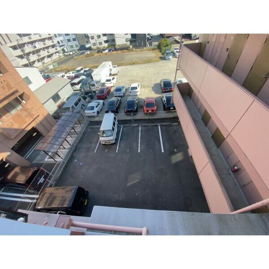 【駐車場】 | 鬼頭本社ビル