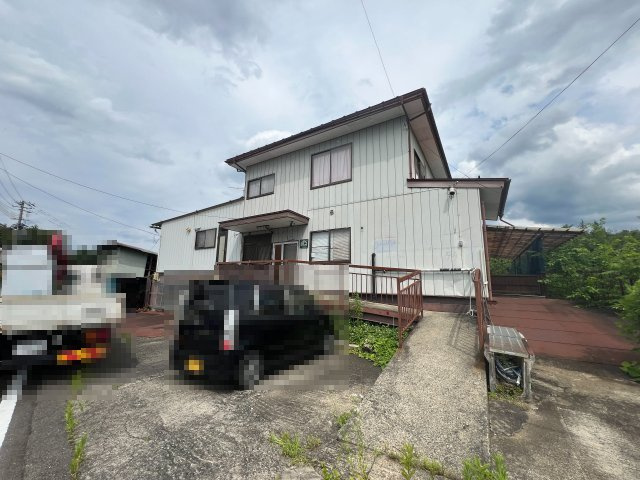 【外観】 | 二本松市向陽台　倉庫付き　9LDK