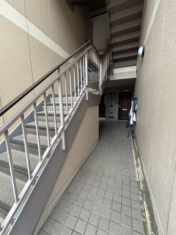 プルミエール千山のロビー