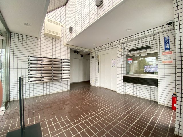 クレスト弐番館のロビー