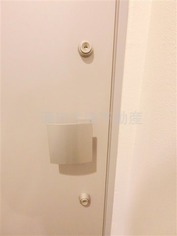 リバーレ蒲田仲六郷の玄関