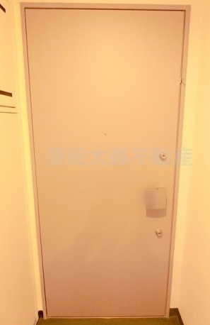 リバーレ蒲田仲六郷の玄関
