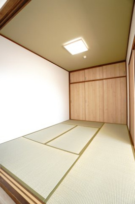 【和室】 |  【上質リフォーム】ローレルコート古江 | 【和室6帖】
令和8年6月30日撮影の写真をもとに作成した完成予想パースです。
令和8年8月リフォーム完了予定。