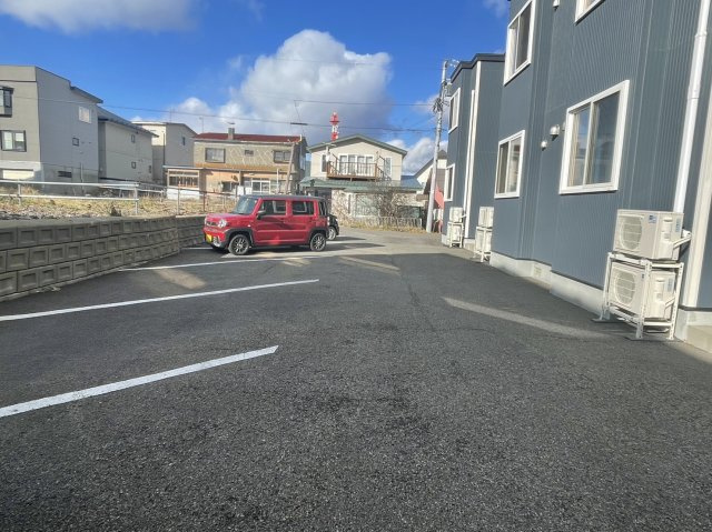 メゾンレーヴの駐車場