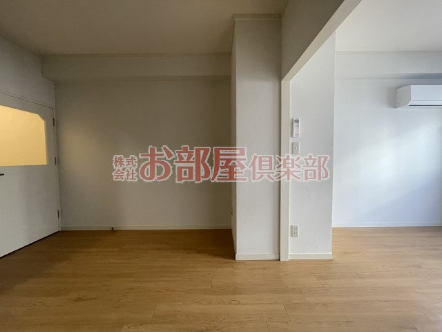 ウエストビルの洋室|ゆったりした洋室です
