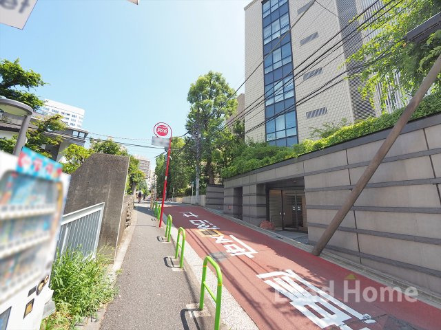 【その他】 | アトラス南麻布 | 前面道路