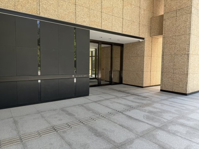 【エントランス】 | ザ・パークハウス三田タワー