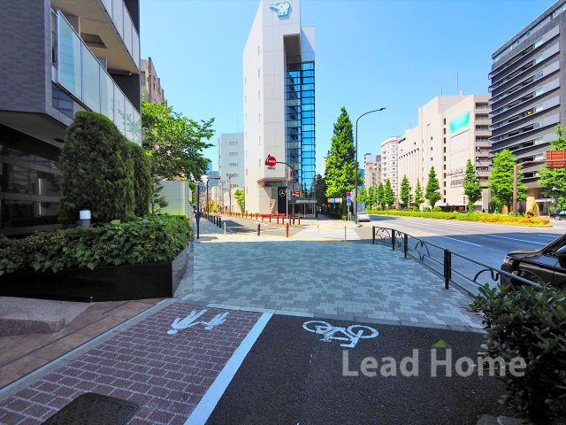 【その他】 | グランスイート南麻布 | 前面歩道部分